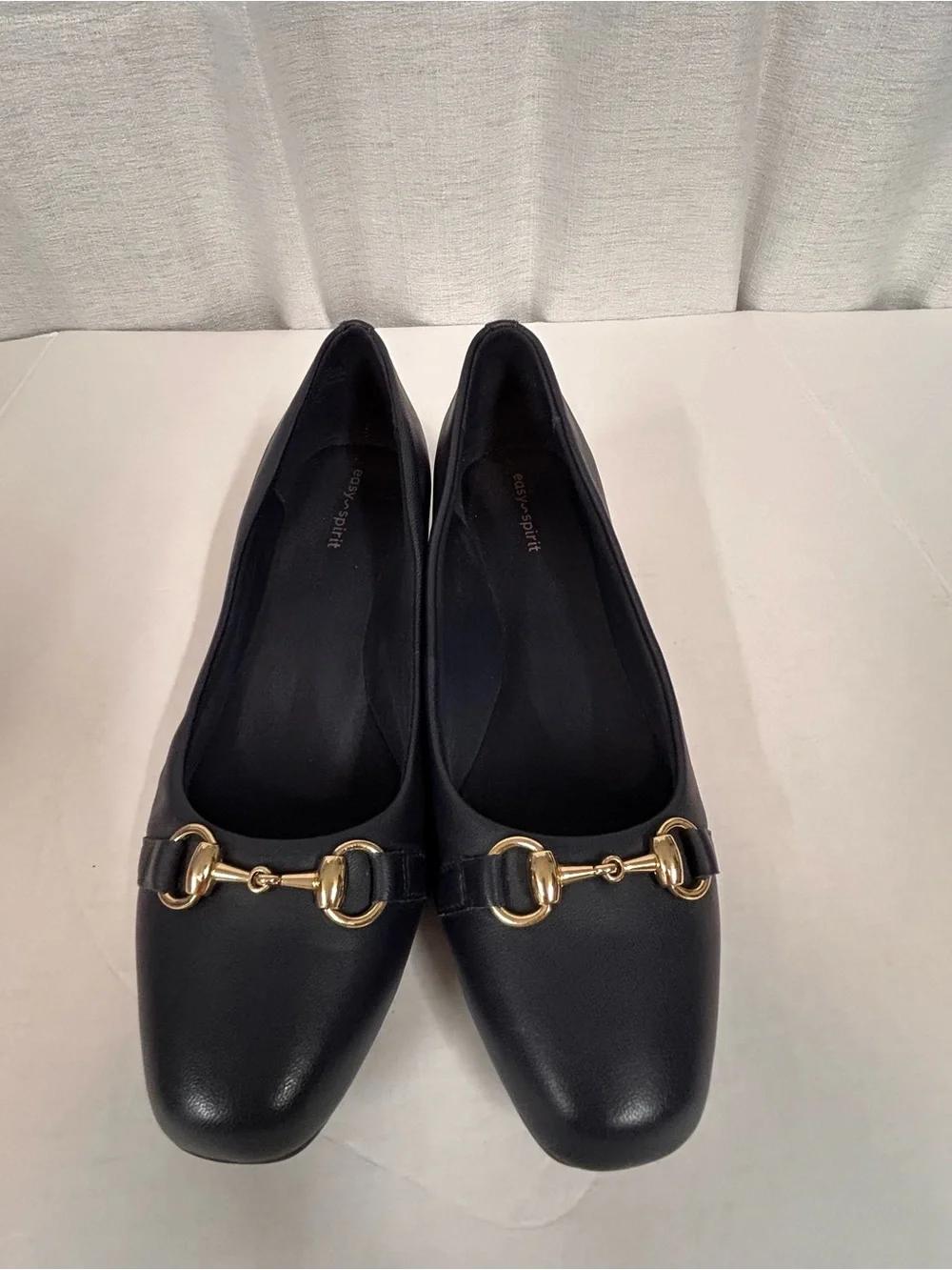 Easy Spirit Navy Blue Leather Gold-Bit pumps low heel